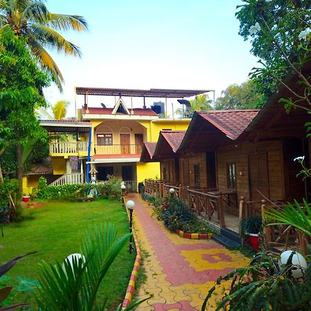 J Valley Candolim Exterior photo