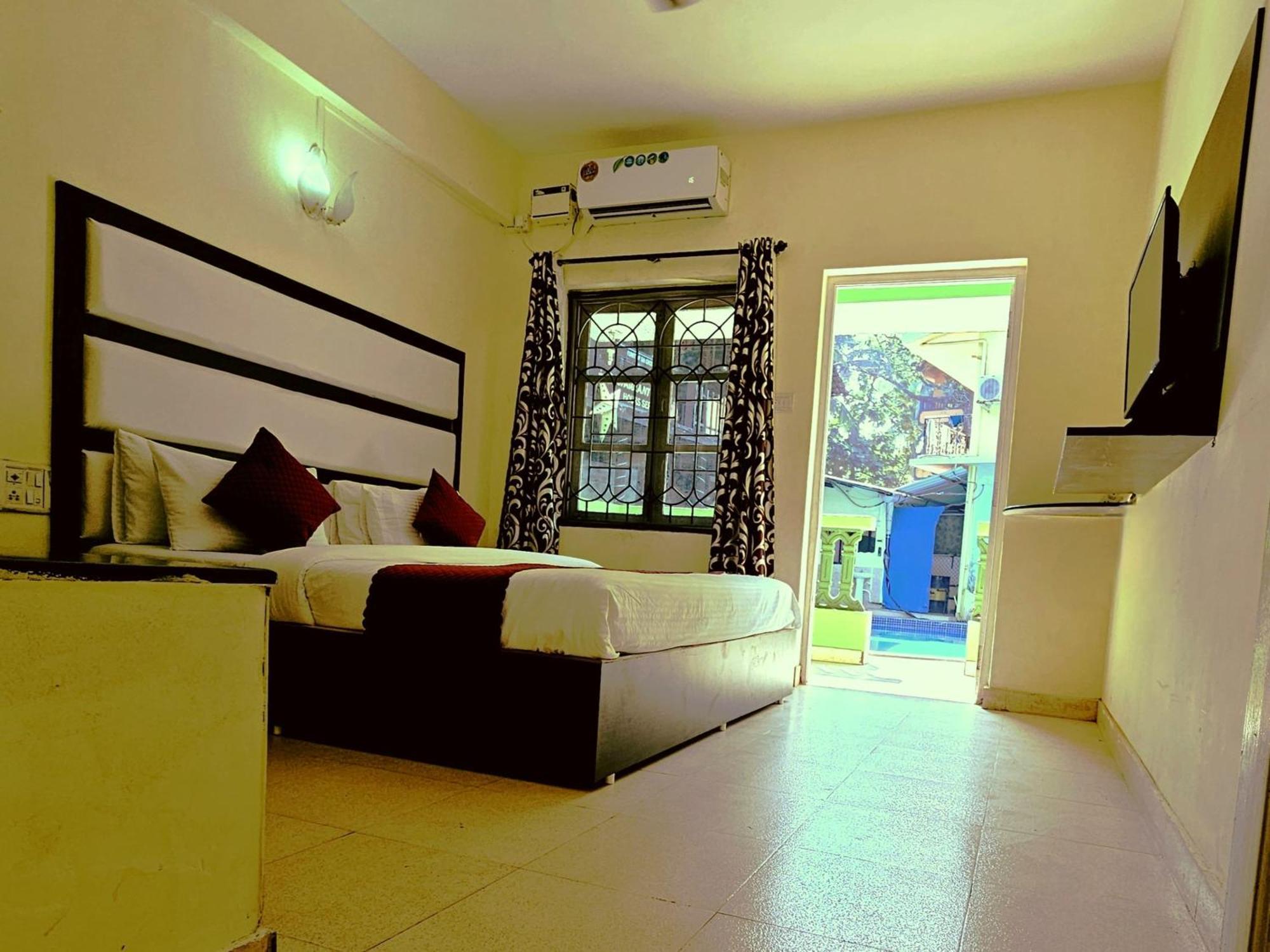 J Valley Candolim Exterior photo