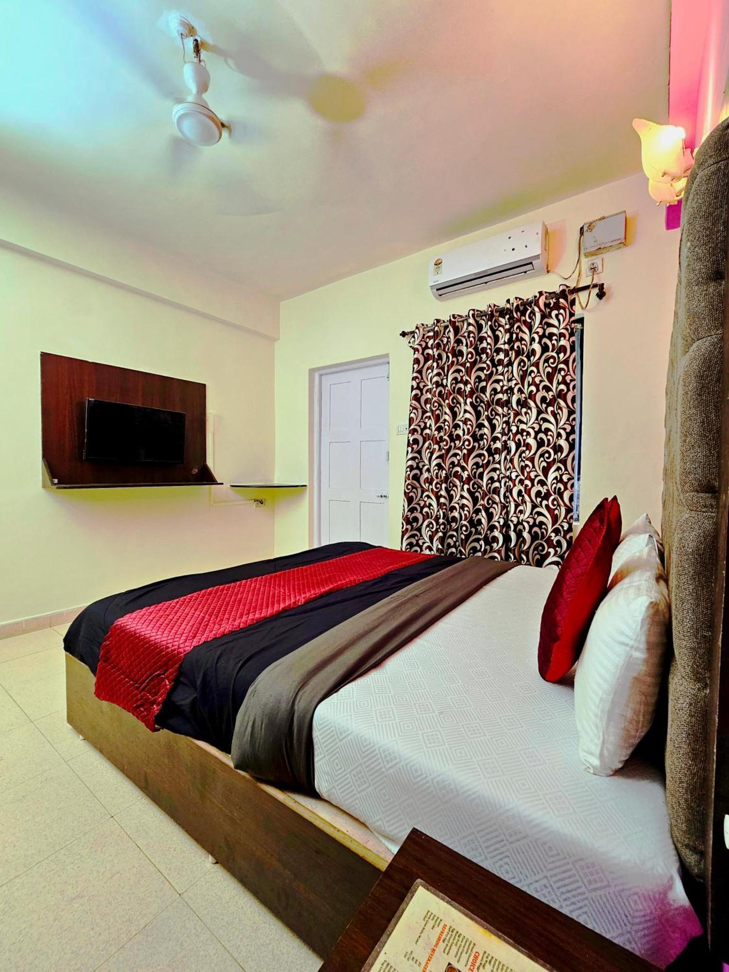 J Valley Candolim Exterior photo