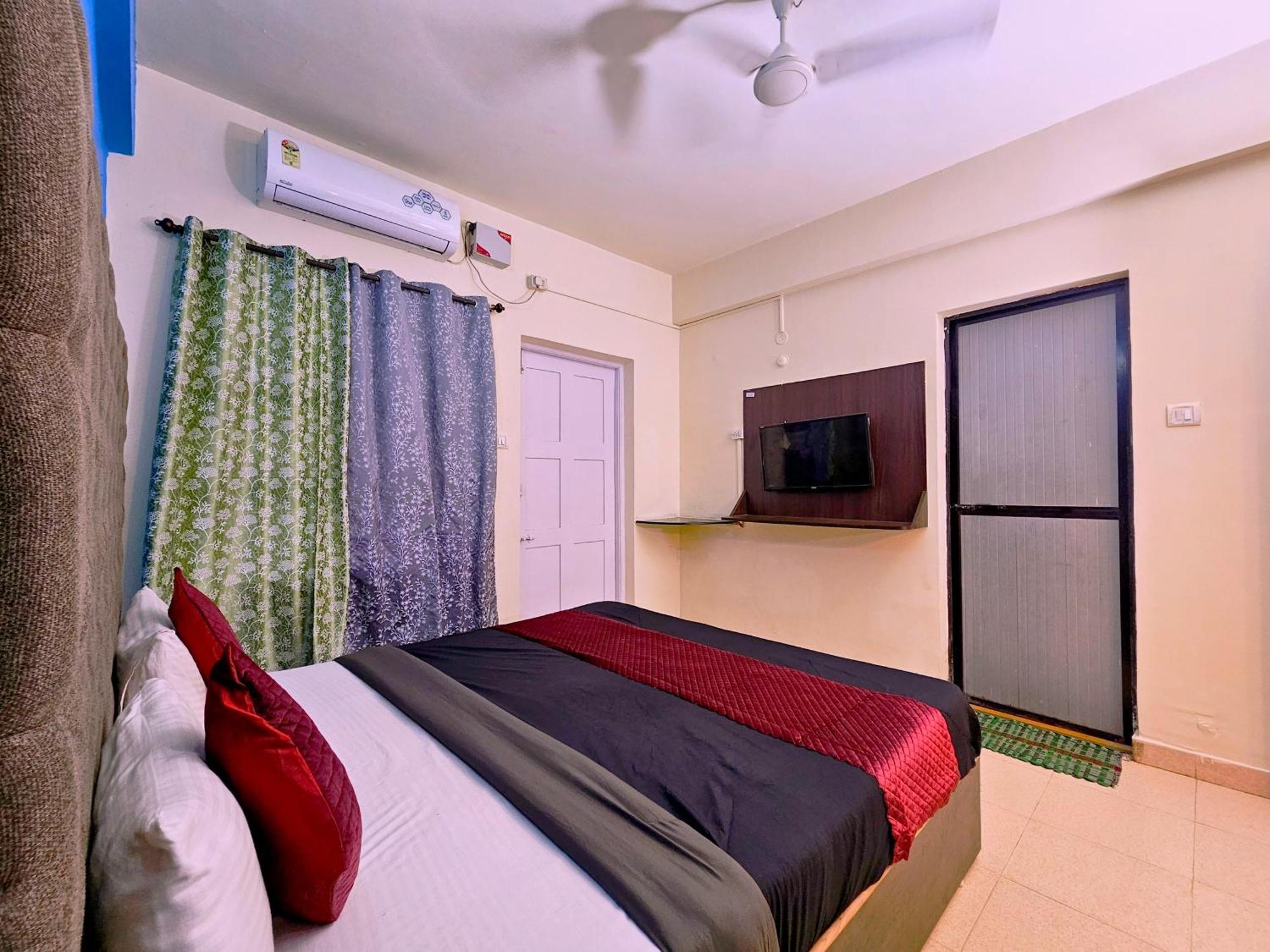 J Valley Candolim Exterior photo